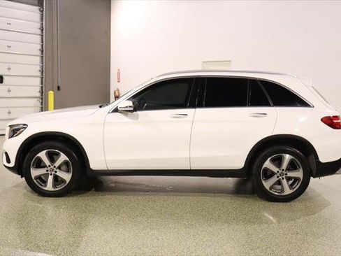 Used 2019 Mercedes-Benz GLC 300 4MATIC image 5