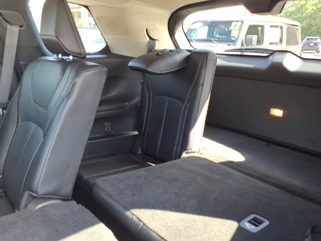 Used 2024 INFINITI QX60 Luxe w/ Vision Package FWD image 10