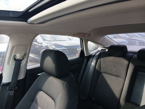 Used 2022 Honda Civic EX image 16