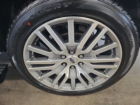 Used 2022 Ford Expedition Max Platinum image 34