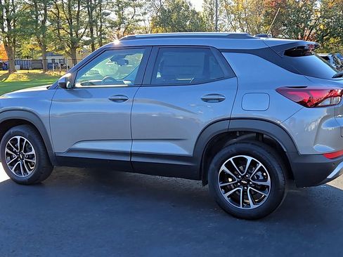 New 2026 Chevrolet TrailBlazer LT w/ Driver Confidence Package image 2