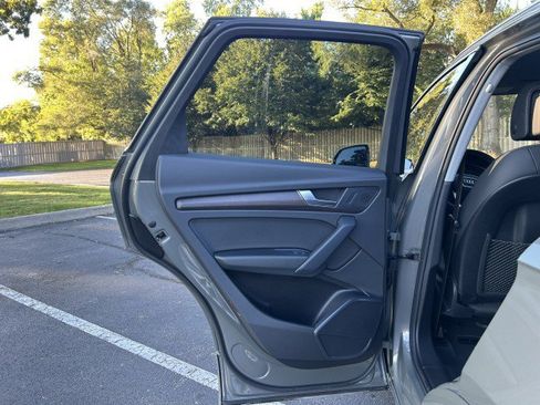 Certified 2023 Audi Q5 2.0T Premium w/ Convenience Package image 23