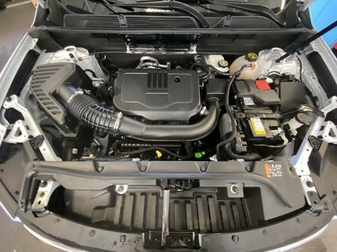 Used 2023 GMC Acadia SLT AWD/4WD image 25