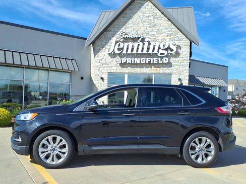 Used 2019 Ford Edge Titanium FWD image 1