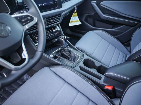 New 2026 Volkswagen Jetta SE image 32