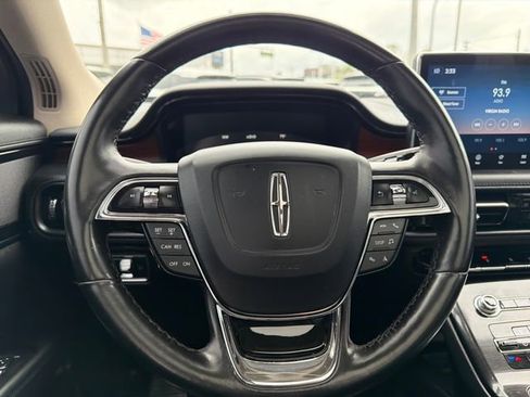 Certified 2022 Lincoln Nautilus Reserve image 19