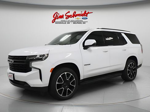 Used 2024 Chevrolet Tahoe RST w/ Sport Performance Package AWD/4WD image 2
