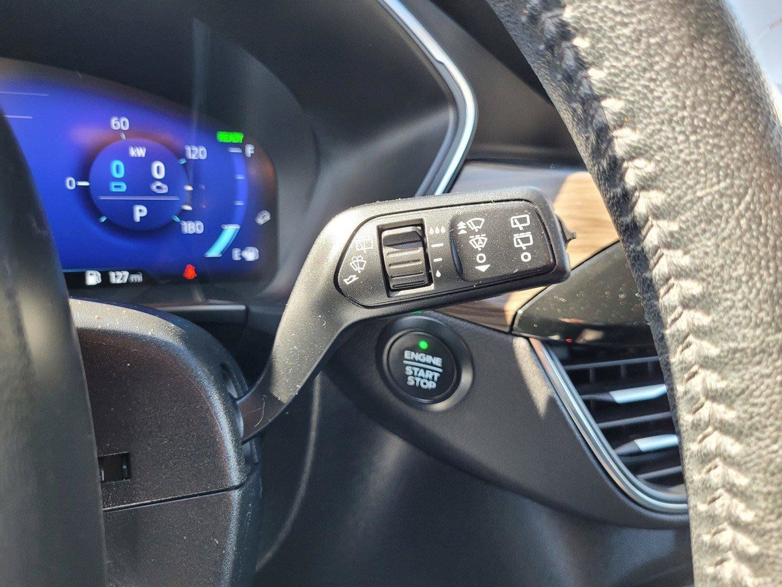 Used 2020 Ford Escape Titanium AWD/4WD image 31
