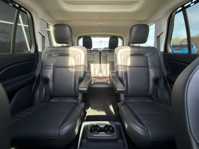 Used 2025 Lincoln Aviator Reserve w/ Equipment Group 201A AWD/4WD image 40