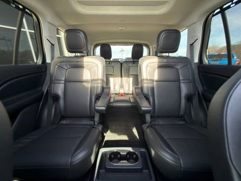 Used 2025 Lincoln Aviator Reserve w/ Equipment Group 201A image 40