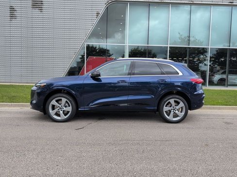 New 2025 Audi Q5 Premium Plus image 30