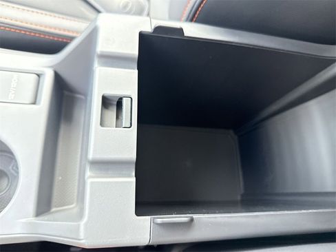 New 2025 Subaru Crosstrek 2.5i Limited w/ Crosstrek Mirror Package image 39