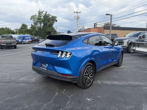 Certified 2025 Ford Mustang Mach-E Premium AWD/4WD image 7
