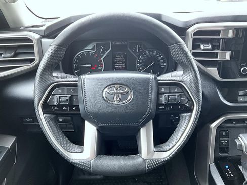 Used 2022 Toyota Tundra SR5 w/ SR5 Premium Package image 11