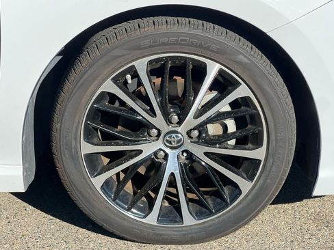Used 2019 Toyota Camry SE w/ Audio Package FWD image 18