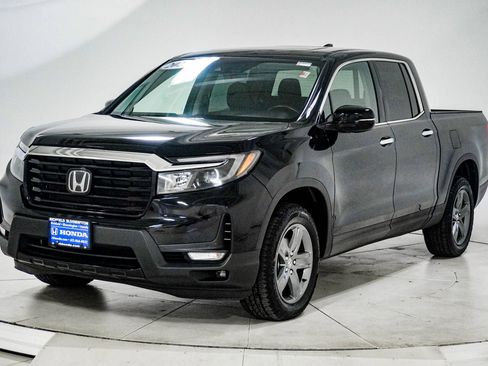 Used 2023 Honda Ridgeline RTL-E image 3