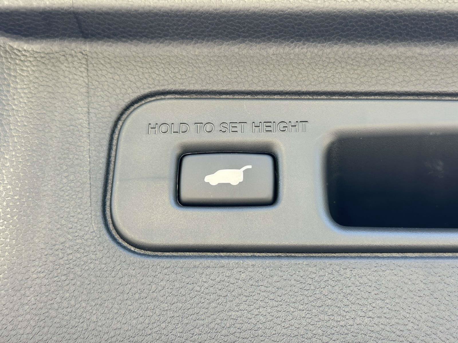 New 2026 Honda Pilot TrailSport image 9