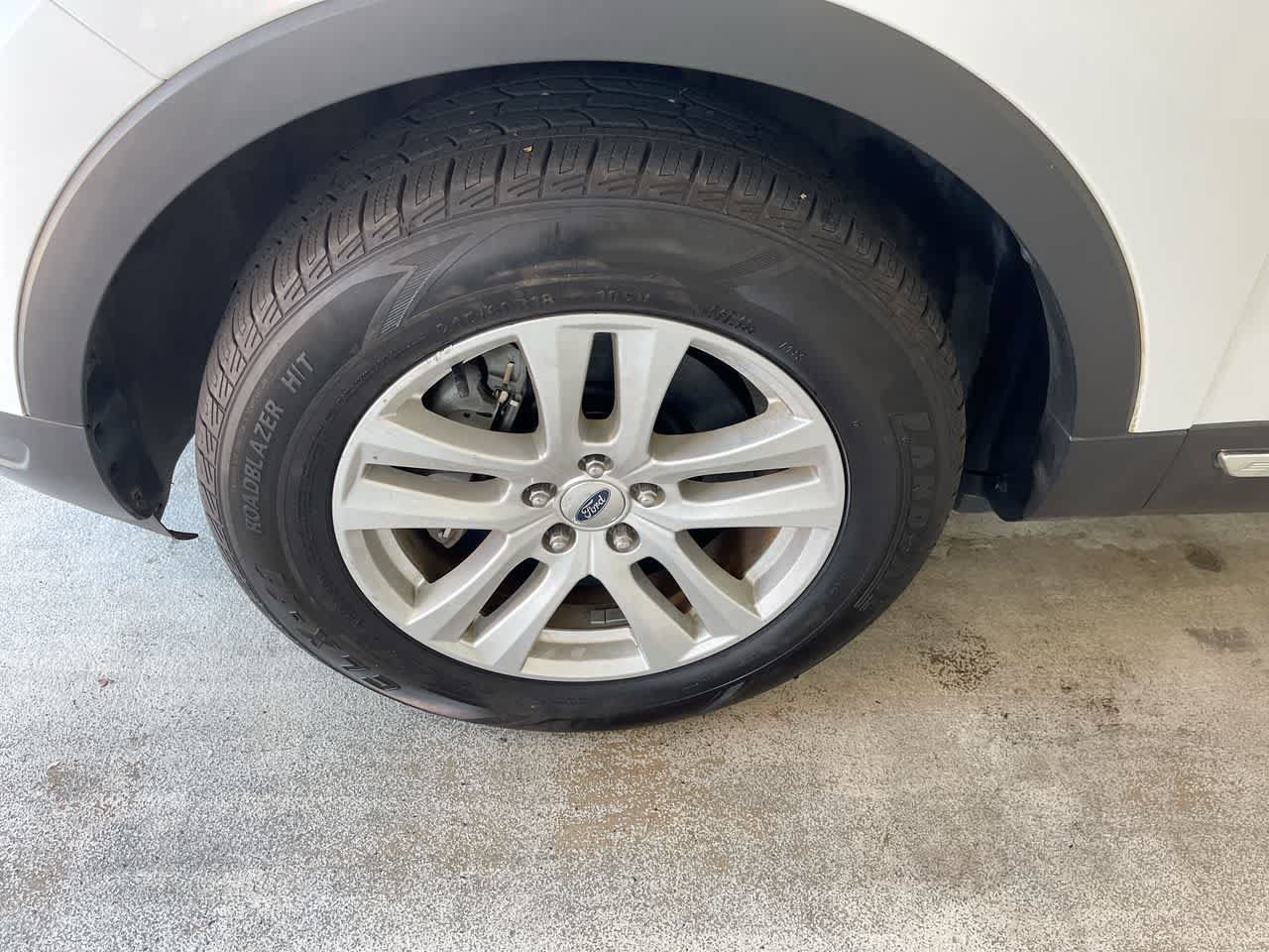 Used 2019 Ford Explorer XLT w/ Equipment Group 201A AWD/4WD image 10