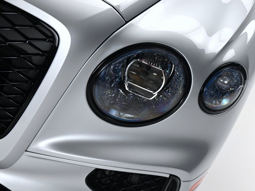 Used 2025 Bentley Flying Spur Plug-In Hybrid AWD/4WD image 34