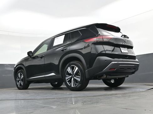 Used 2023 Nissan Rogue SL w/ SL Premium Package FWD image 47