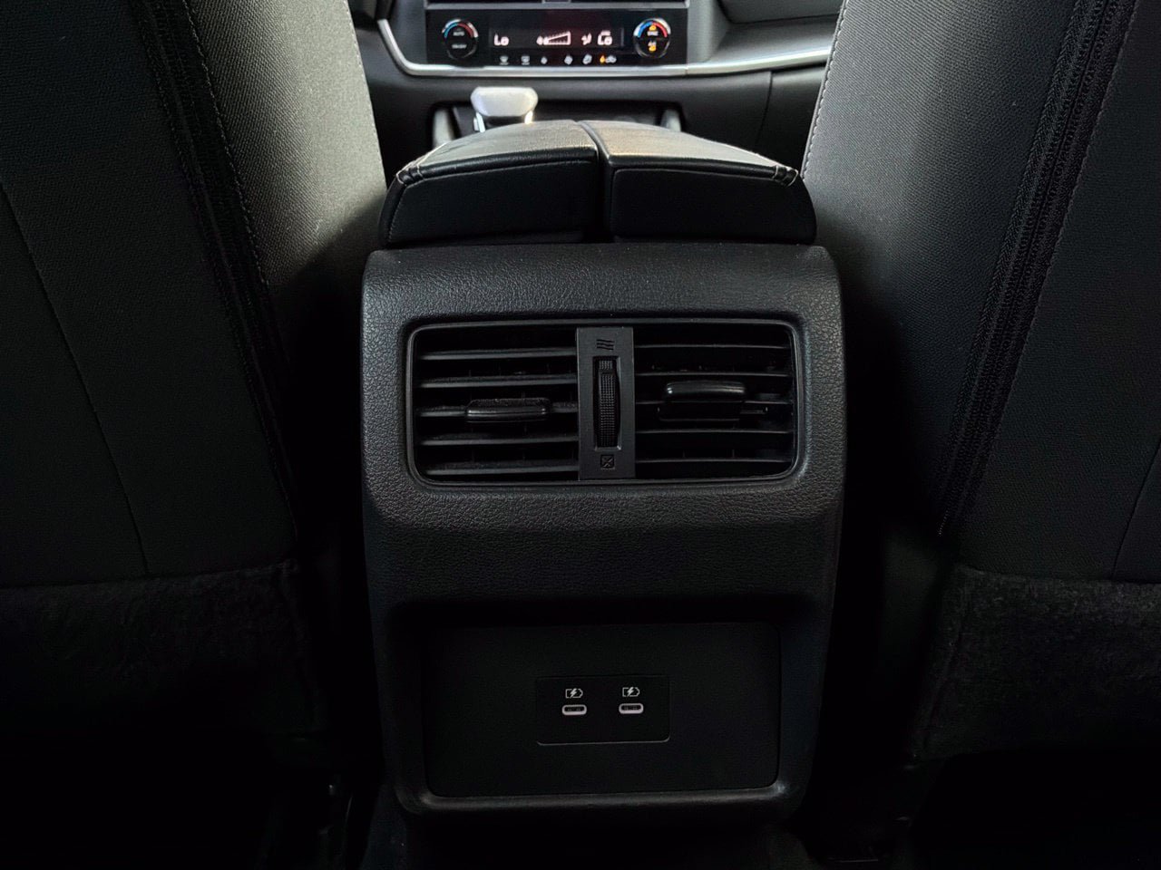 Used 2025 Nissan Rogue SV FWD image 13
