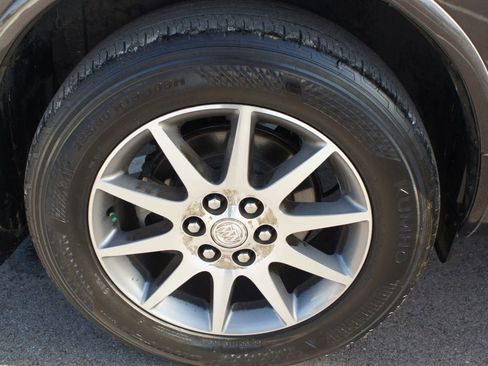 Used 2017 Buick Enclave Leather image 17