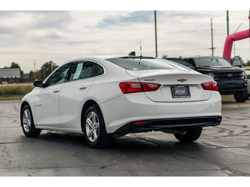 Used 2020 Chevrolet Malibu LS image 3