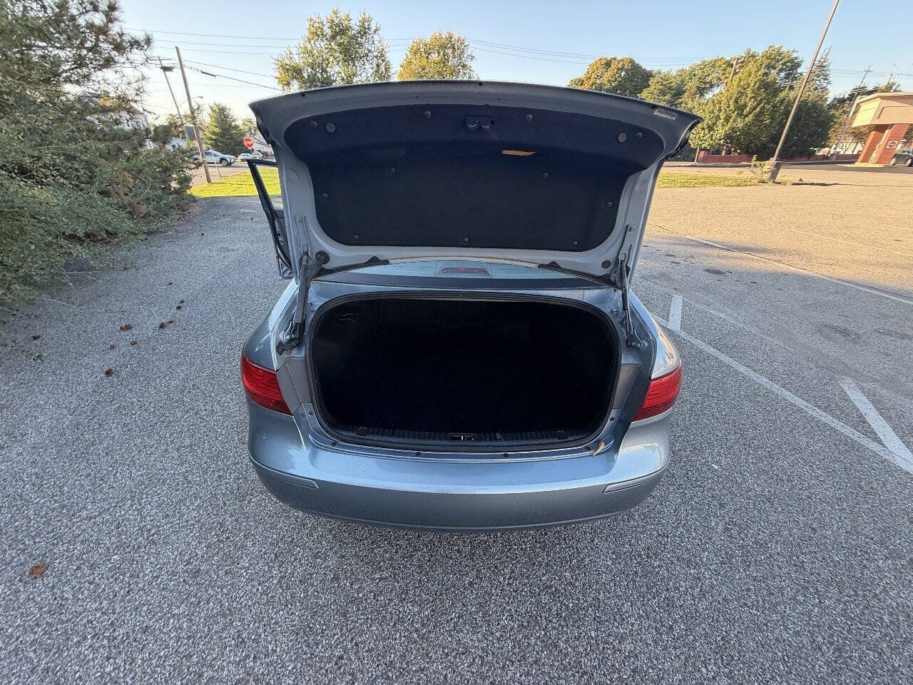 Used 2009 Hyundai Sonata GLS FWD image 16