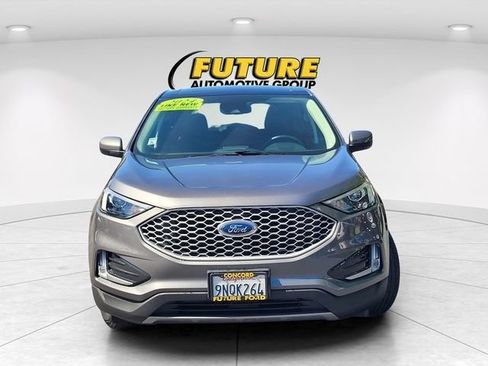 Used 2024 Ford Edge SEL w/ Convenience Package AWD/4WD image 3