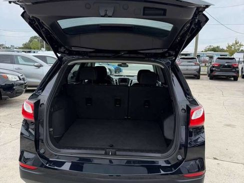 Used 2021 Chevrolet Equinox LS w/ LS Convenience Package image 11