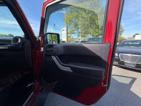 Used 2012 Jeep Wrangler Sahara w/ Dual Top Group AWD/4WD image 24