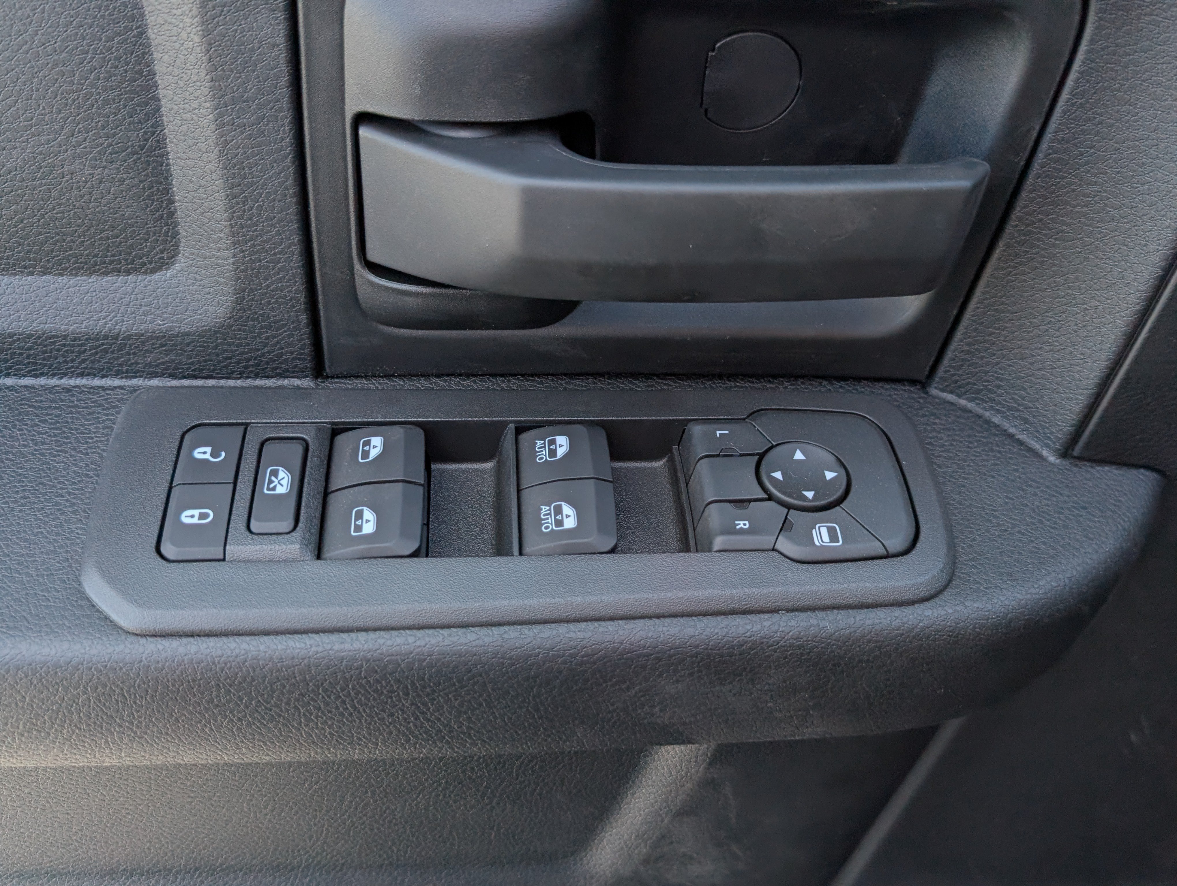 New 2027 RAM 2500 Tradesman AWD/4WD image 17