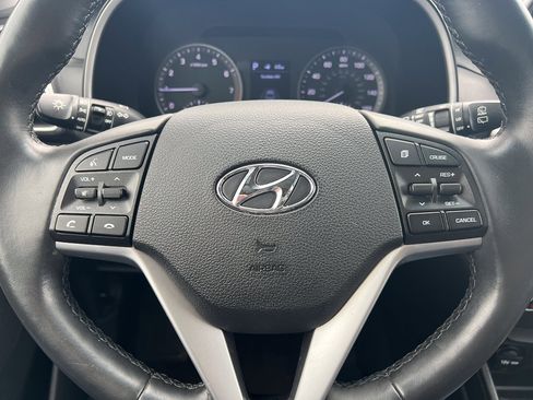 Used 2021 Hyundai Tucson Limited image 18