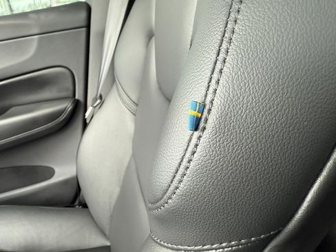 Used 2024 Volvo XC60 B5 Core image 29