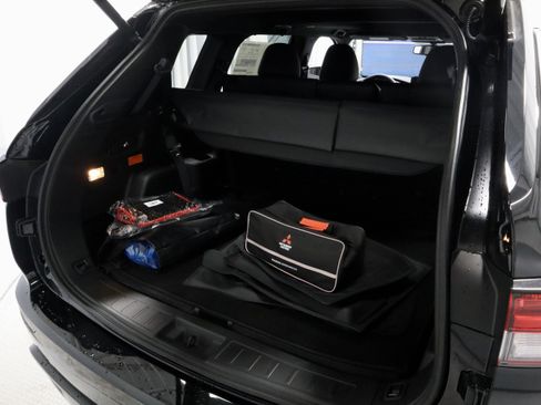 New 2025 Mitsubishi Outlander SEL Black Edition image 13