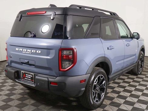 Used 2025 Ford Bronco Sport Outer Banks w/ Outer Banks Tech Package+ AWD/4WD image 11