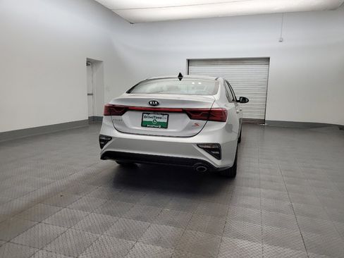 Used 2019 Kia Forte S image 7