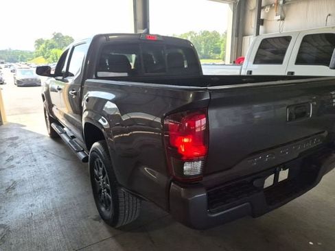 Used 2019 Toyota Tacoma SR w/ SR Convenience Package RWD image 2