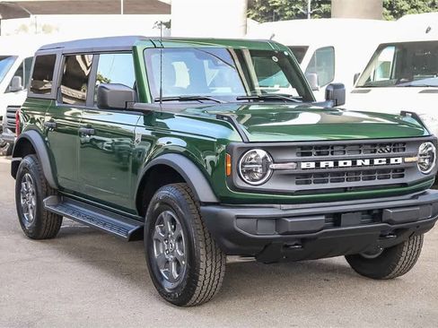 New 2025 Ford Bronco Big Bend image 3
