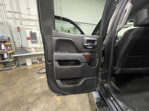 Used 2016 GMC Sierra 2500 SLT w/ Snow Plow Prep Package image 17