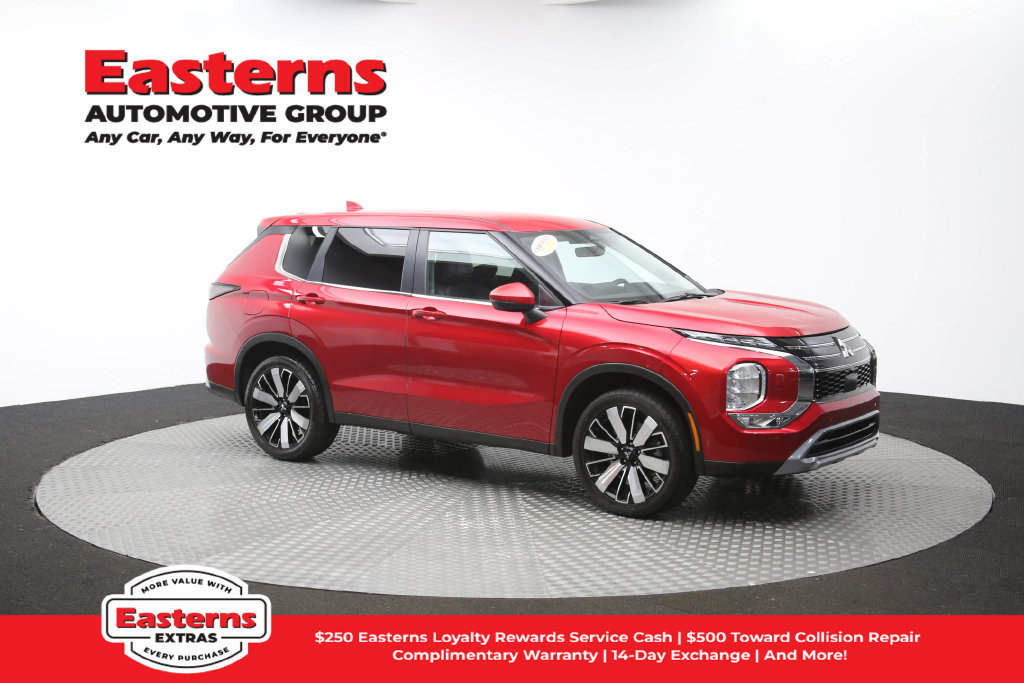 Used 2025 Mitsubishi Outlander SE AWD/4WD image 50