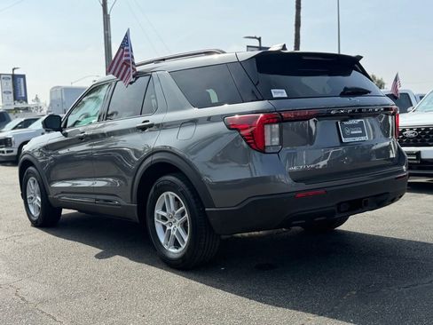 Used 2026 Ford Explorer Active RWD image 11