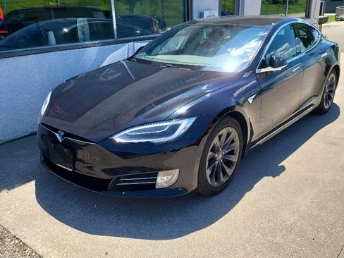 Used 2017 Tesla Model S 100D AWD/4WD image 2