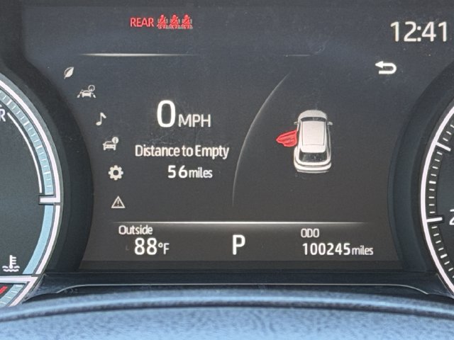 Used 2023 Toyota Venza LE AWD/4WD image 14