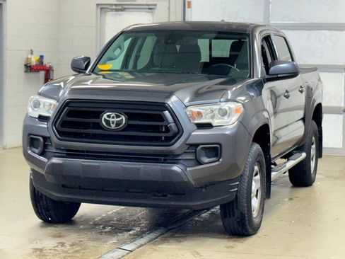 Used 2021 Toyota Tacoma SR AWD/4WD image 3