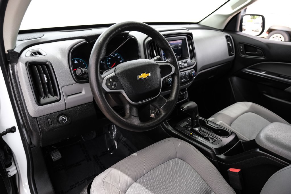 Used 2021 Chevrolet Colorado W/T w/ WT Convenience Package RWD image 2