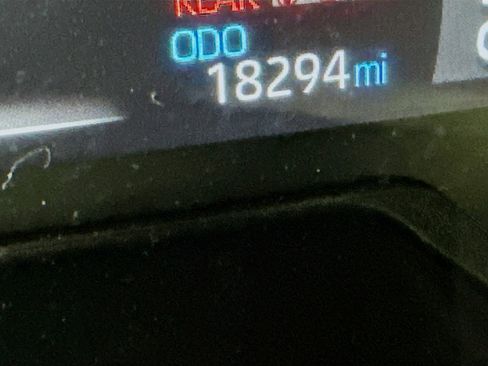 Used 2025 Toyota RAV4 XLE Premium image 19