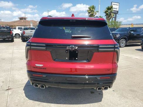 New 2026 Chevrolet Traverse RS w/ LPO, Floor Liner Package FWD image 6
