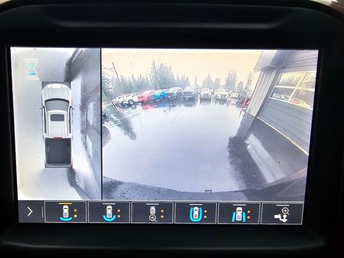 Used 2019 Chevrolet Silverado 1500 High Country image 28