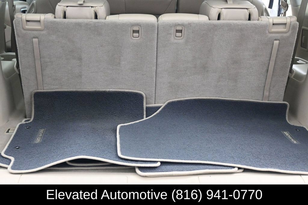 Used 2014 Nissan Pathfinder Platinum w/ Platinum Premium Package AWD/4WD image 16